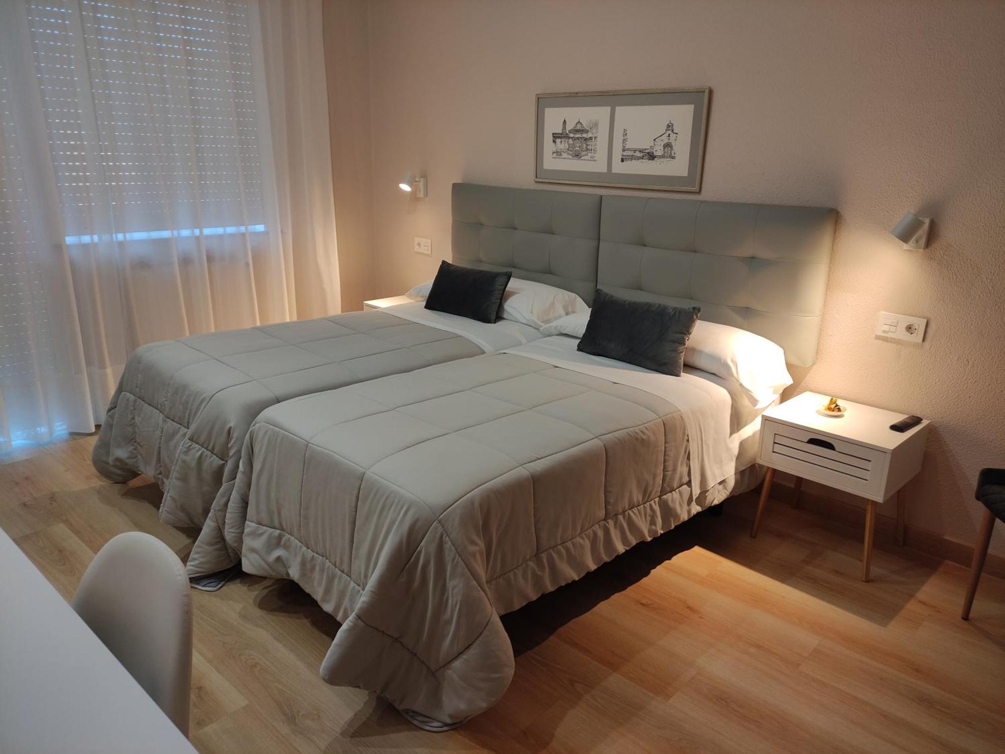 Hotel Ros Mary Ribadeo Bagian luar foto